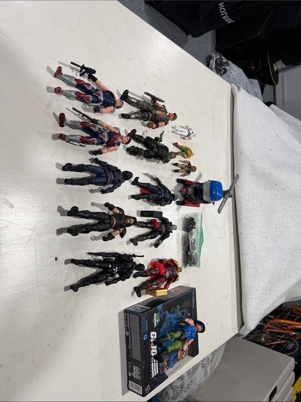 GI JOE’s action figures w/ weapons - Picture 4 of 4